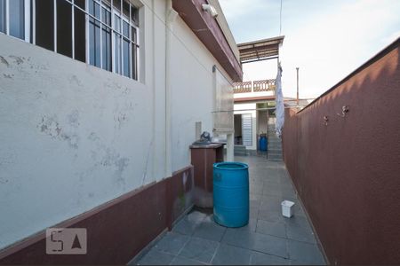 Casa à venda com 270m², 5 quartos e 1 vaga Casa à venda com 270m², 5 quartos e 1 vagaQuintal