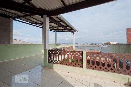 Casa à venda com 270m², 5 quartos e 1 vaga Casa à venda com 270m², 5 quartos e 1 vagaTerraço