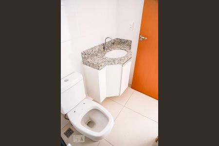 Apartamento à venda com 100m², 2 quartos e 2 vagas Apartamento à venda com 100m², 2 quartos e 2 vagasBanheiro da Suíte