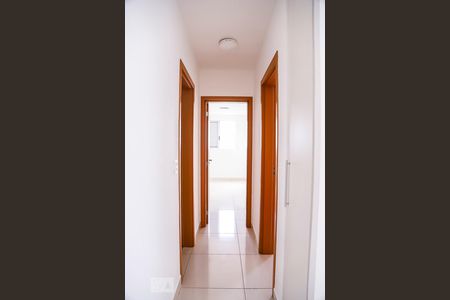 Apartamento à venda com 100m², 2 quartos e 2 vagas Apartamento à venda com 100m², 2 quartos e 2 vagasCorredor