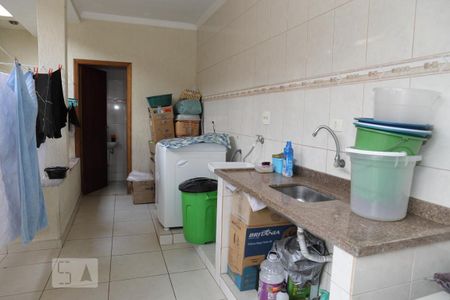 Casa à venda com 150m², 3 quartos e 3 vagasDespensa