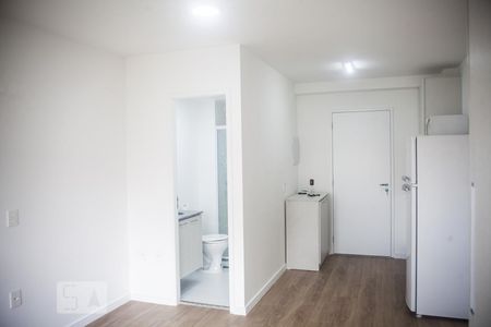 Sala/Quarto de kitnet/studio para alugar com 1 quarto, 24m² em Consolação, São Paulo
