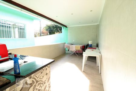 Casa à venda com 135m², 3 quartos e 2 vagasÁrea Externa