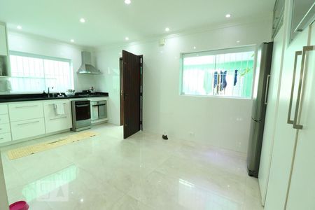 Casa à venda com 135m², 3 quartos e 2 vagasCozinha