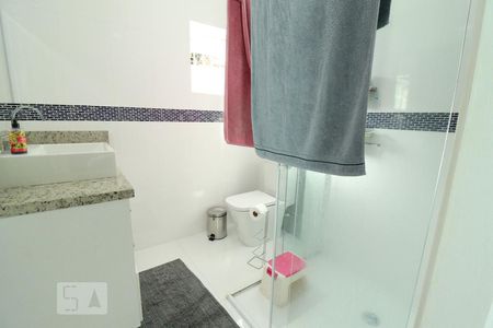 Casa à venda com 135m², 3 quartos e 2 vagasBanheiro 2