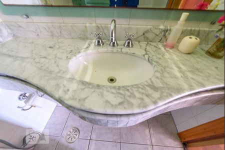 Apartamento para alugar com 130m², 3 quartos e 2 vagasBanheiro da Suíte 2