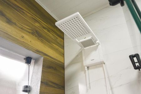 Casa à venda com 180m², 3 quartos e sem vagaDucha