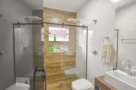 Casa à venda com 180m², 3 quartos e sem vagaBanheiro do corredor