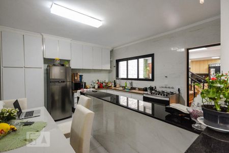 Casa à venda com 180m², 3 quartos e sem vagaCozinha