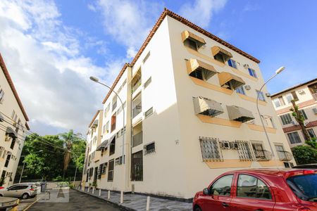 Apartamento à venda com 50m², 2 quartos e 1 vaga Apartamento à venda com 50m², 2 quartos e 1 vagaFachada do Bloco