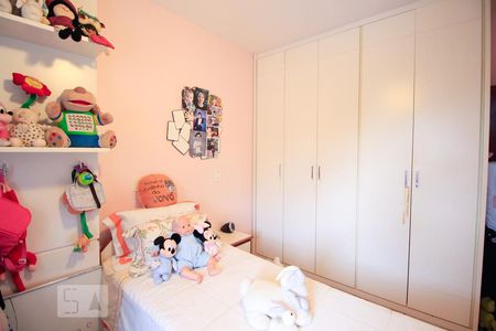 Apartamento à venda com 136m², 4 quartos e 1 vagaQuarto 2