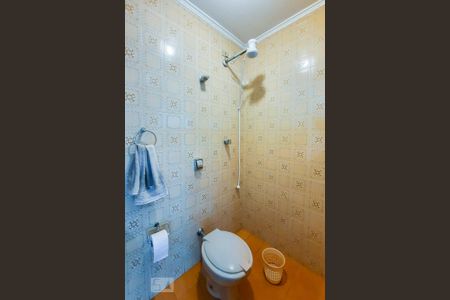 Casa para alugar com 320m², 3 quartos e 5 vagas Casa para alugar com 320m², 3 quartos e 5 vagasBanheiro de Serviço