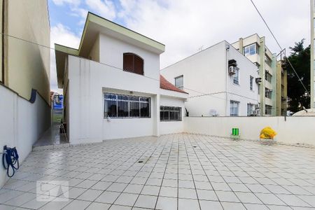 Casa para alugar com 320m², 3 quartos e 5 vagas Casa para alugar com 320m², 3 quartos e 5 vagasQuintal