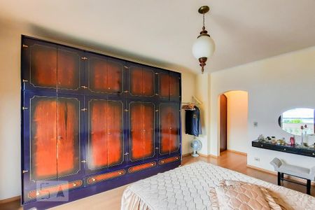 Casa para alugar com 320m², 3 quartos e 5 vagas Casa para alugar com 320m², 3 quartos e 5 vagasSuíte