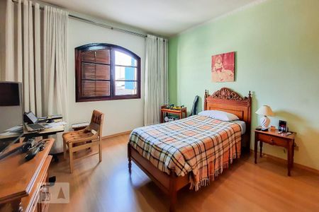 Casa para alugar com 320m², 3 quartos e 5 vagas Casa para alugar com 320m², 3 quartos e 5 vagasQuarto 2