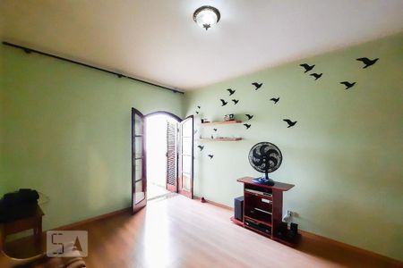 Casa para alugar com 320m², 3 quartos e 5 vagas Casa para alugar com 320m², 3 quartos e 5 vagasQuarto 1