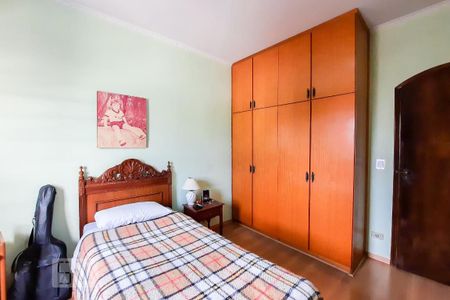 Casa para alugar com 320m², 3 quartos e 5 vagas Casa para alugar com 320m², 3 quartos e 5 vagasQuarto 2