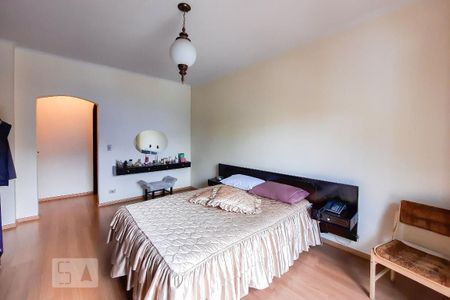 Casa para alugar com 320m², 3 quartos e 5 vagas Casa para alugar com 320m², 3 quartos e 5 vagasSuíte