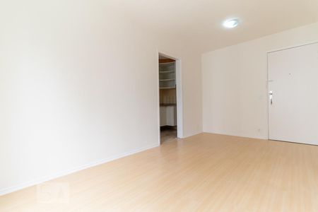 Sala de apartamento para alugar com 1 quarto, 40m² em Vila Madalena, São Paulo