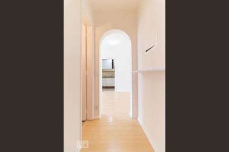Corredor de apartamento para alugar com 1 quarto, 40m² em Vila Madalena, São Paulo