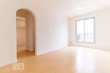 Sala de apartamento para alugar com 1 quarto, 40m² em Vila Madalena, São Paulo
