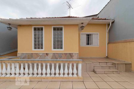 Casa à venda com 250m², 3 quartos e 3 vagas Casa à venda com 250m², 3 quartos e 3 vagasÁrea Externa - Frente