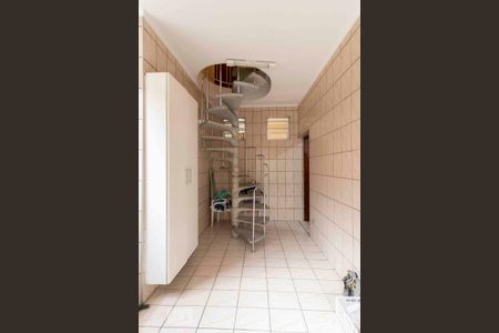 Casa à venda com 250m², 3 quartos e 3 vagas Casa à venda com 250m², 3 quartos e 3 vagasÁrea de Serviço