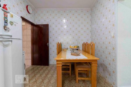 Casa à venda com 250m², 3 quartos e 3 vagas Casa à venda com 250m², 3 quartos e 3 vagasCozinha