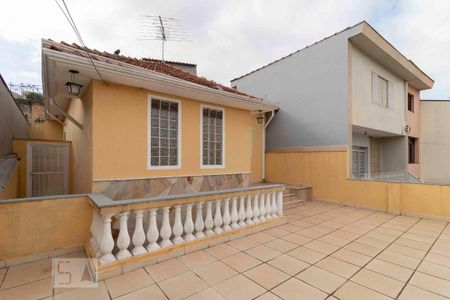 Casa à venda com 250m², 3 quartos e 3 vagas Casa à venda com 250m², 3 quartos e 3 vagasÁrea Externa - Frente