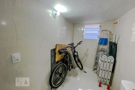 Casa à venda com 120m², 2 quartos e 4 vagasBanheiro de Serviço
