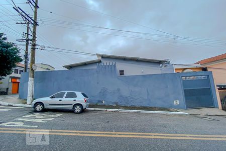 Casa à venda com 120m², 2 quartos e 4 vagasFachada