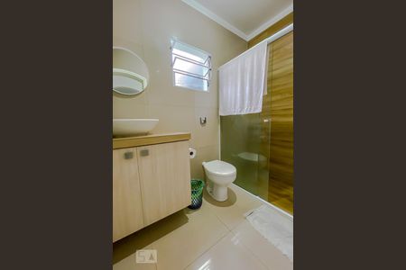 Casa à venda com 120m², 2 quartos e 4 vagasBanheiro