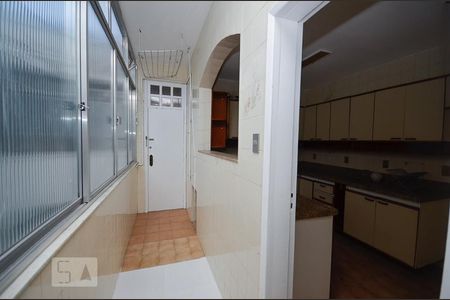 Apartamento à venda com 147m², 4 quartos e sem vaga Apartamento à venda com 147m², 4 quartos e sem vagaÁrea de Serviço