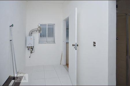 Apartamento à venda com 147m², 4 quartos e sem vaga Apartamento à venda com 147m², 4 quartos e sem vagaQuarto de Serviço