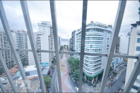 Apartamento à venda com 147m², 4 quartos e sem vaga Apartamento à venda com 147m², 4 quartos e sem vagaVista