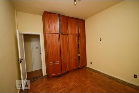 Apartamento à venda com 147m², 4 quartos e sem vaga Apartamento à venda com 147m², 4 quartos e sem vagaQuarto 2
