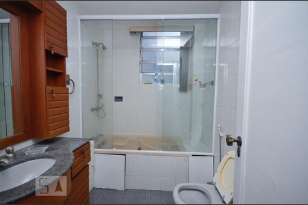 Apartamento à venda com 147m², 4 quartos e sem vaga Apartamento à venda com 147m², 4 quartos e sem vagaBanheiro Social