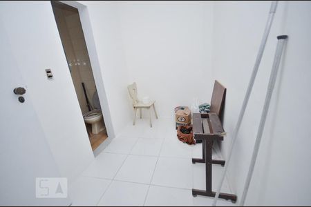 Apartamento à venda com 147m², 4 quartos e sem vaga Apartamento à venda com 147m², 4 quartos e sem vagaQuarto de Serviço