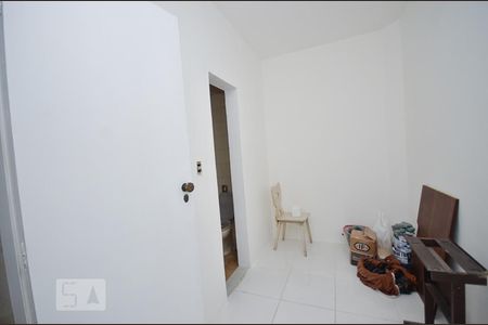 Apartamento à venda com 147m², 4 quartos e sem vaga Apartamento à venda com 147m², 4 quartos e sem vagaQuarto de Serviço