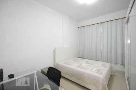 Apartamento à venda com 90m², 3 quartos e 1 vagaQuarto 2