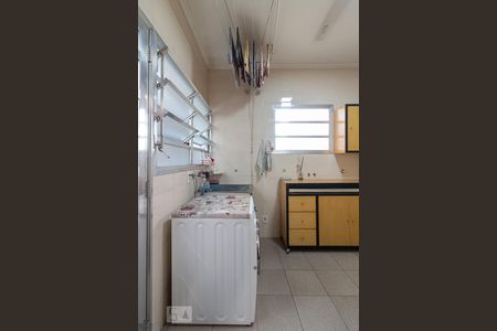 Casa à venda com 184m², 3 quartos e 3 vagasÁrea de serviço