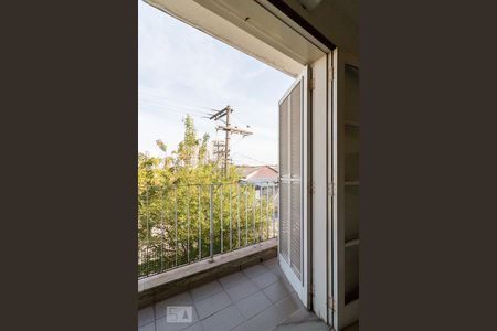 Casa à venda com 184m², 3 quartos e 3 vagasVaranda quarto 3 suíte