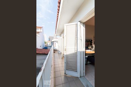 Casa à venda com 184m², 3 quartos e 3 vagasVaranda quarto 1