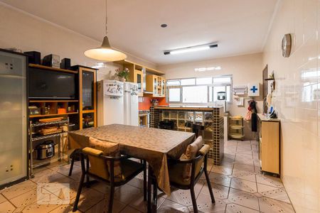 Casa à venda com 184m², 3 quartos e 3 vagasCozinha