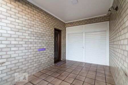 Casa à venda com 184m², 3 quartos e 3 vagasEntrada da casa