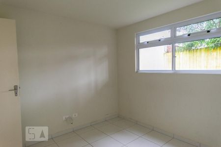 Quarto 1 de apartamento para alugar com 3 quartos, 58m² em Cidade Industrial de Curitiba, Curitiba