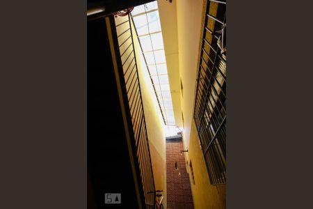 Casa à venda com 220m², 3 quartos e 2 vagas Casa à venda com 220m², 3 quartos e 2 vagasDetalhe