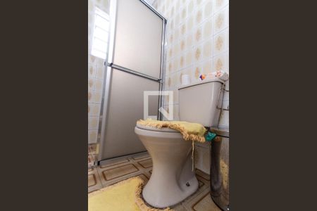 Casa à venda com 120m², 5 quartos e 2 vagas Casa à venda com 120m², 5 quartos e 2 vagasCasa 2 - Banheiro 2