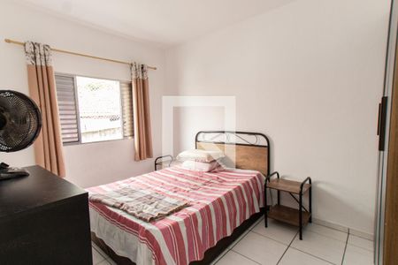 Casa à venda com 120m², 5 quartos e 2 vagas Casa à venda com 120m², 5 quartos e 2 vagasCasa 2 - Quarto 1