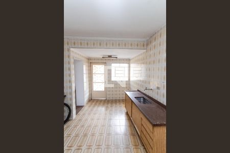 Casa à venda com 120m², 5 quartos e 2 vagas Casa à venda com 120m², 5 quartos e 2 vagasCozinha